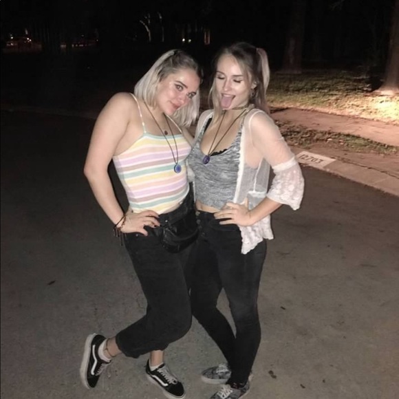 🤍 Lace Cover up ✨ - Picture 5 of 5